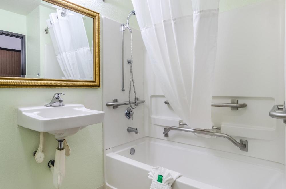 King Suite interior